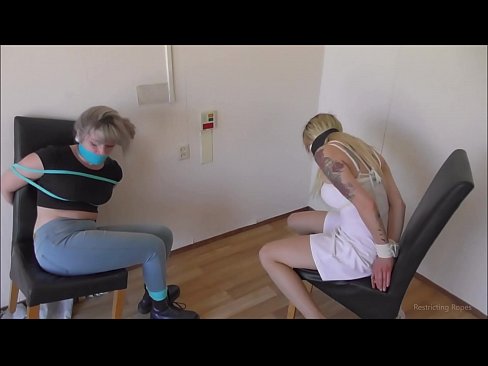 ❤️ E varur / e lidhur dhe e gojës / vajzë në ankth Porno shtëpie në pornografi sq.allo-sex.ru ❌️❤